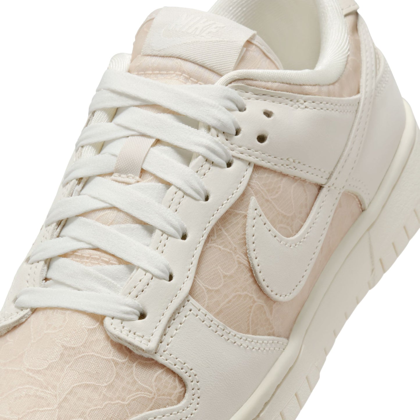 W Nike Dunk Low HJ5870-100 "Lace Pearls"