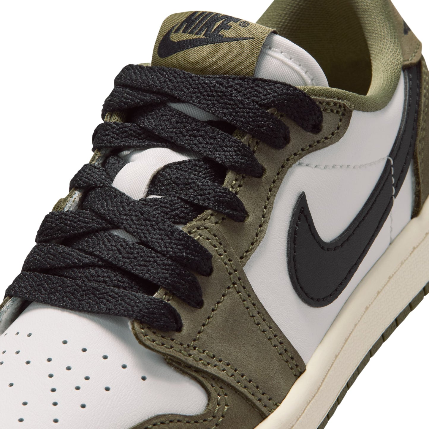 Jordan 1 Retro Low OG “Medium Olive” (PS) - HQ6996-200