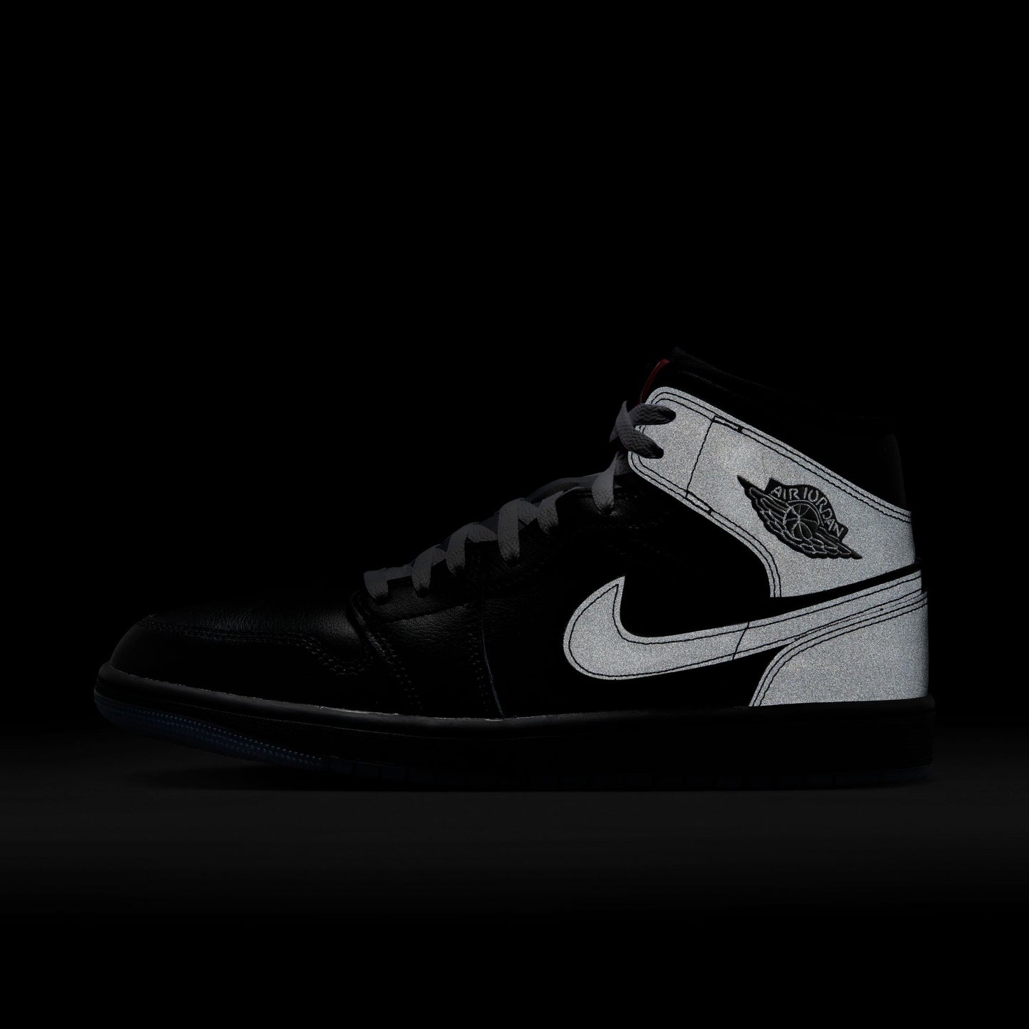 Air Jordan 1 Mid SE “Black Metallic Reimagined” - HV5177-010