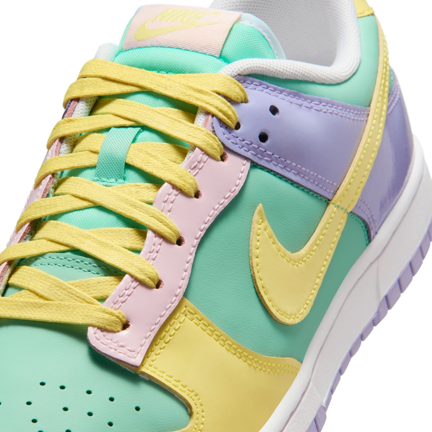 Nike Dunk Low Retro "Easter" - IQ9404-349