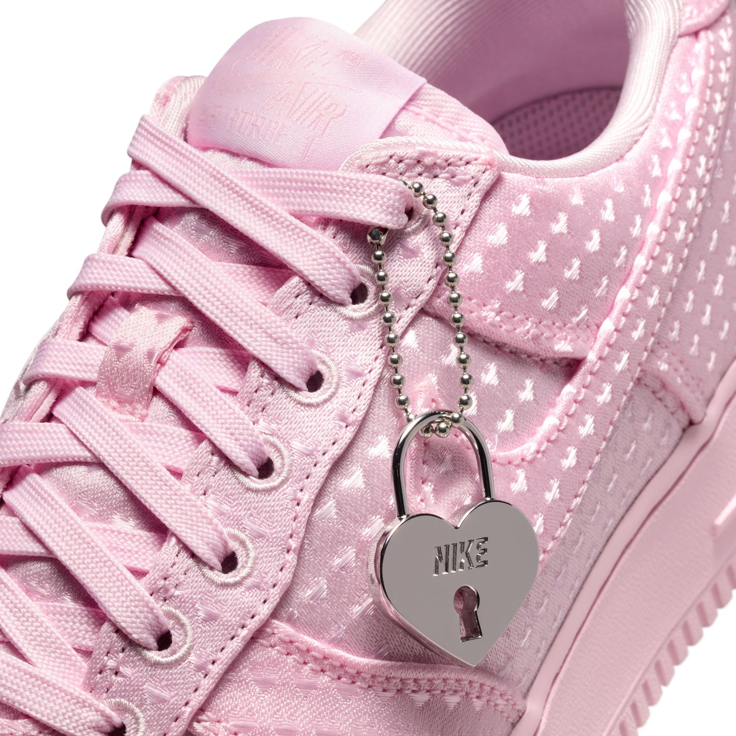 W Nike Air Force 1 '07 SE Valentine's Day "Pink Foam" - IQ9965-601
