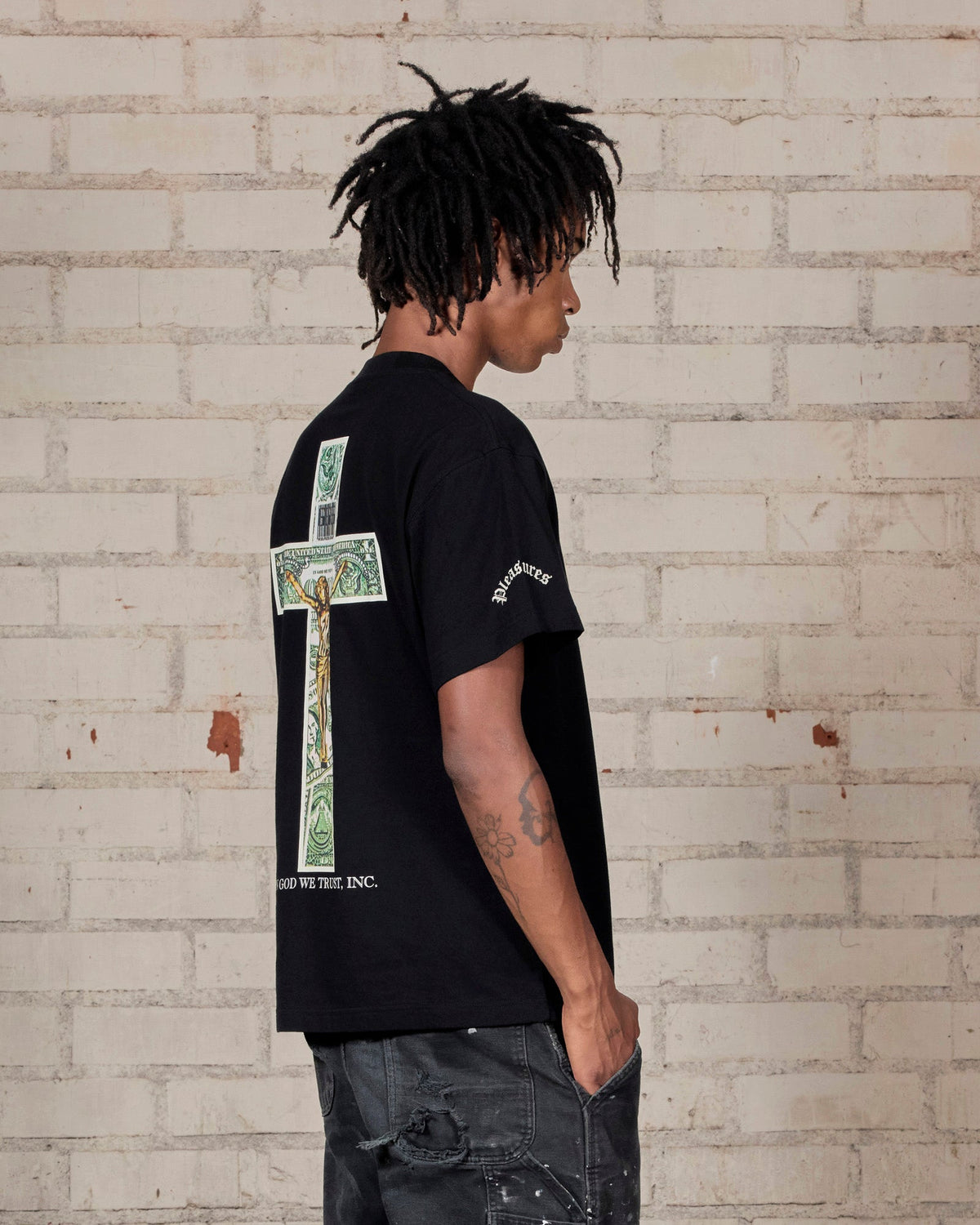 Dead Kennedys x Pleasures Trust Tee - Black