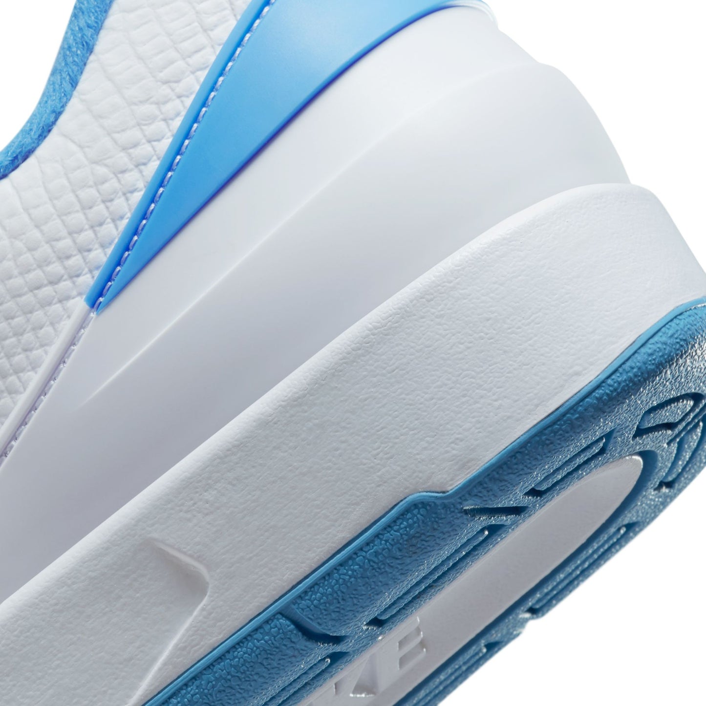 Air Jordan 2 Retro Low "UNC" - DV9956-104