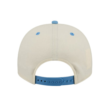 New Era North Carolina Tar Heels March Madness College Vault A-Frame 9Fifty Snapback - Chrome White