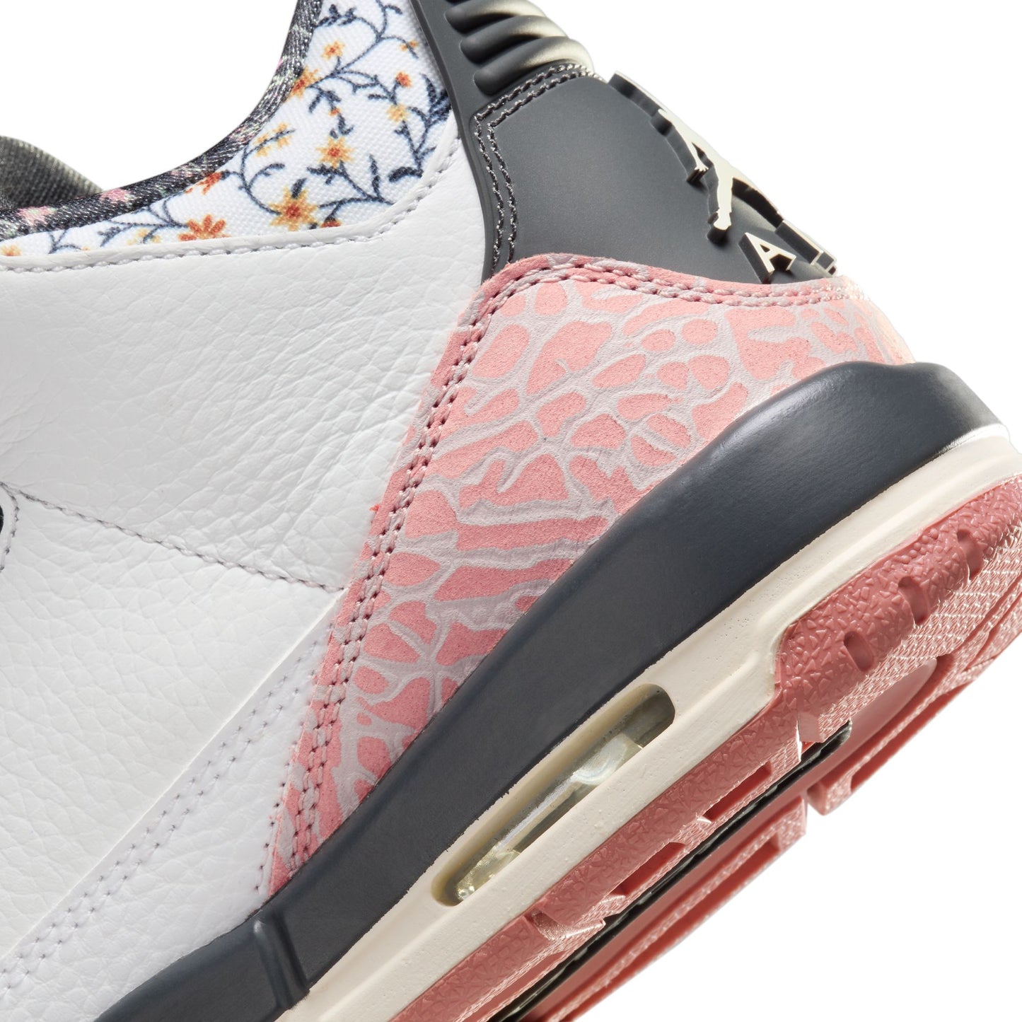 Air Jordan 3 Retro "Vintage Floral" (GS) - 441140-100