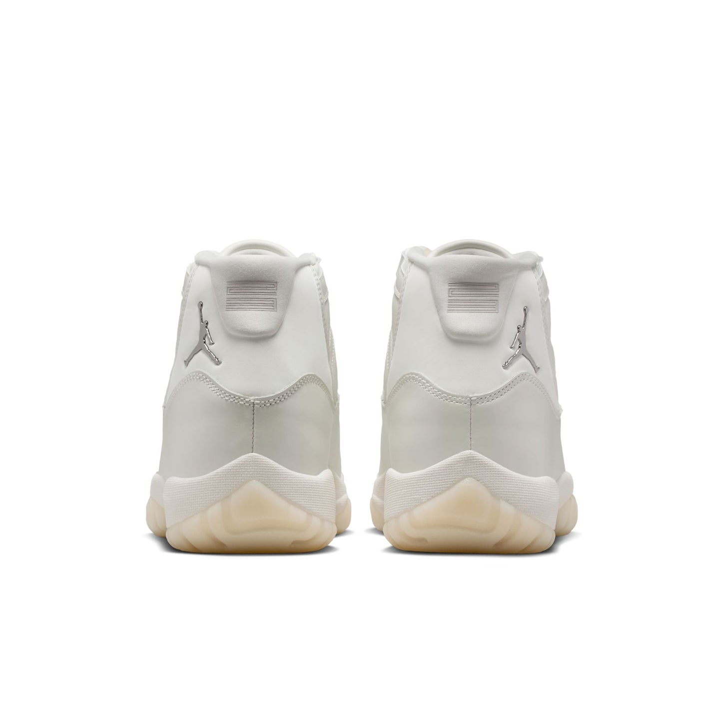 W Air Jordan 11 Retro "Pearl" - AR0715-110