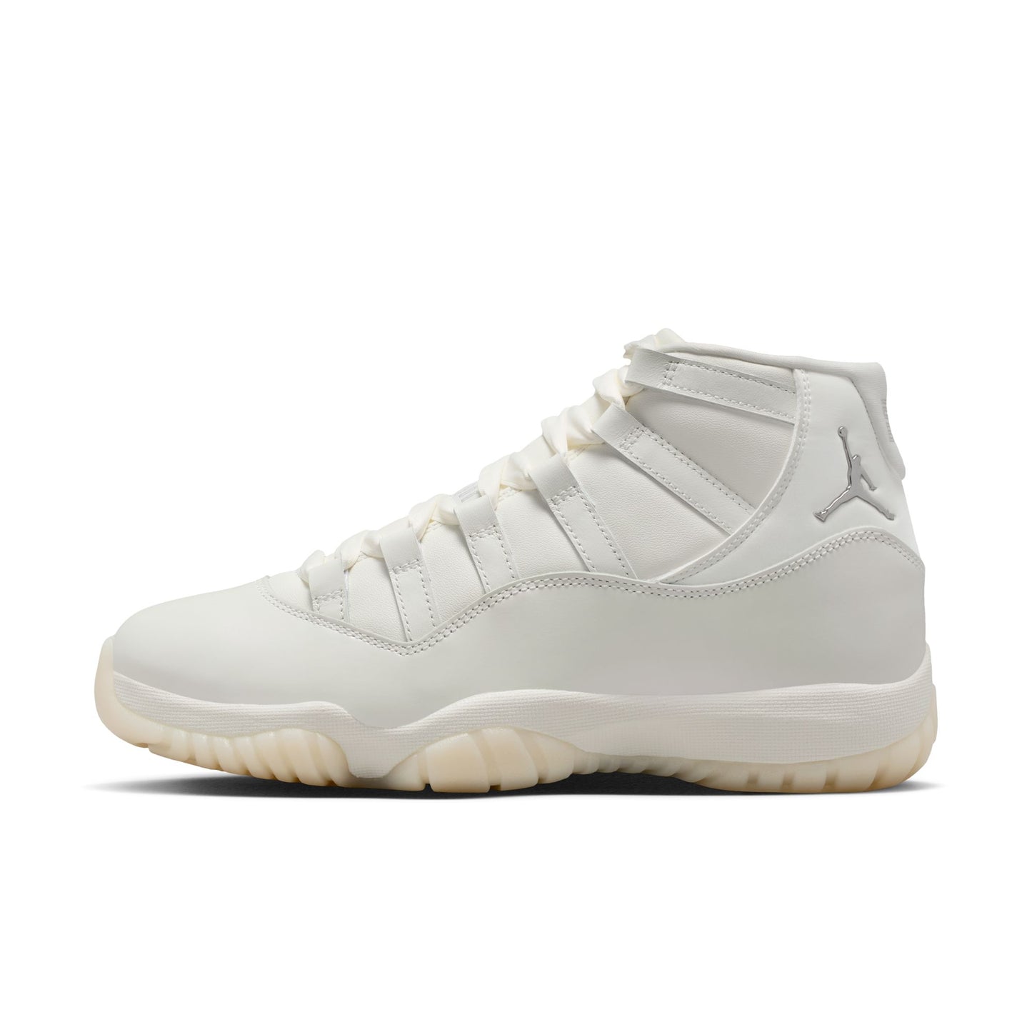 W Air Jordan 11 Retro "Pearl" - AR0715-110