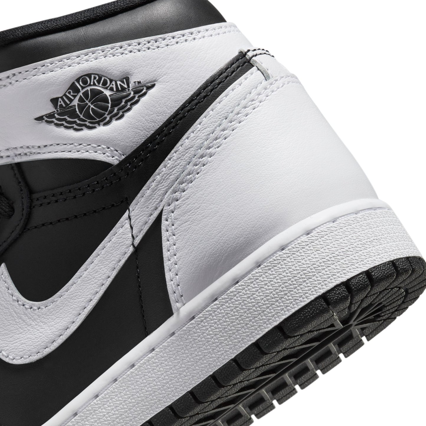 Air Jordan 1 Retro High OG "Black/White" (GS) - FD1437-010