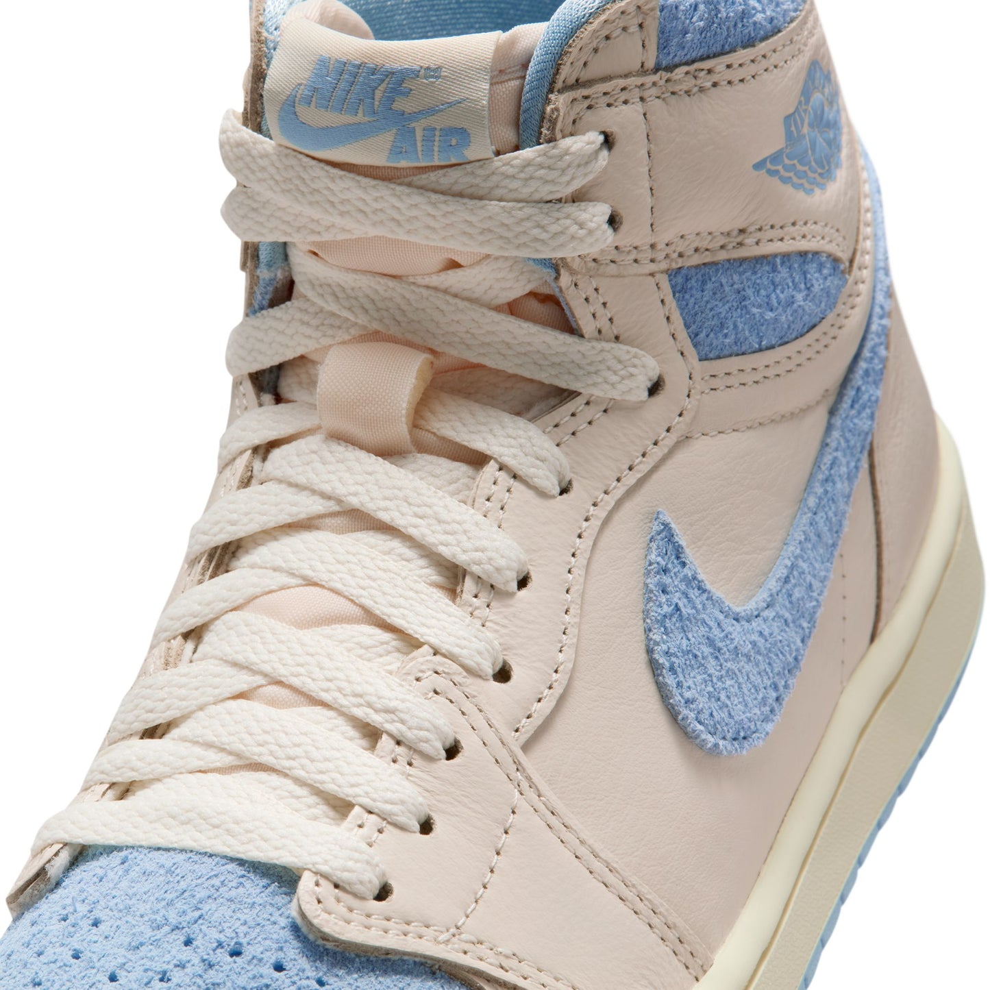 W Air Jordan 1 Retro High OG "Psychic Blue" - FD2596-102