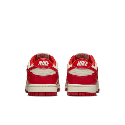 W Nike Dunk Low “Red Roses” - HF1986-100