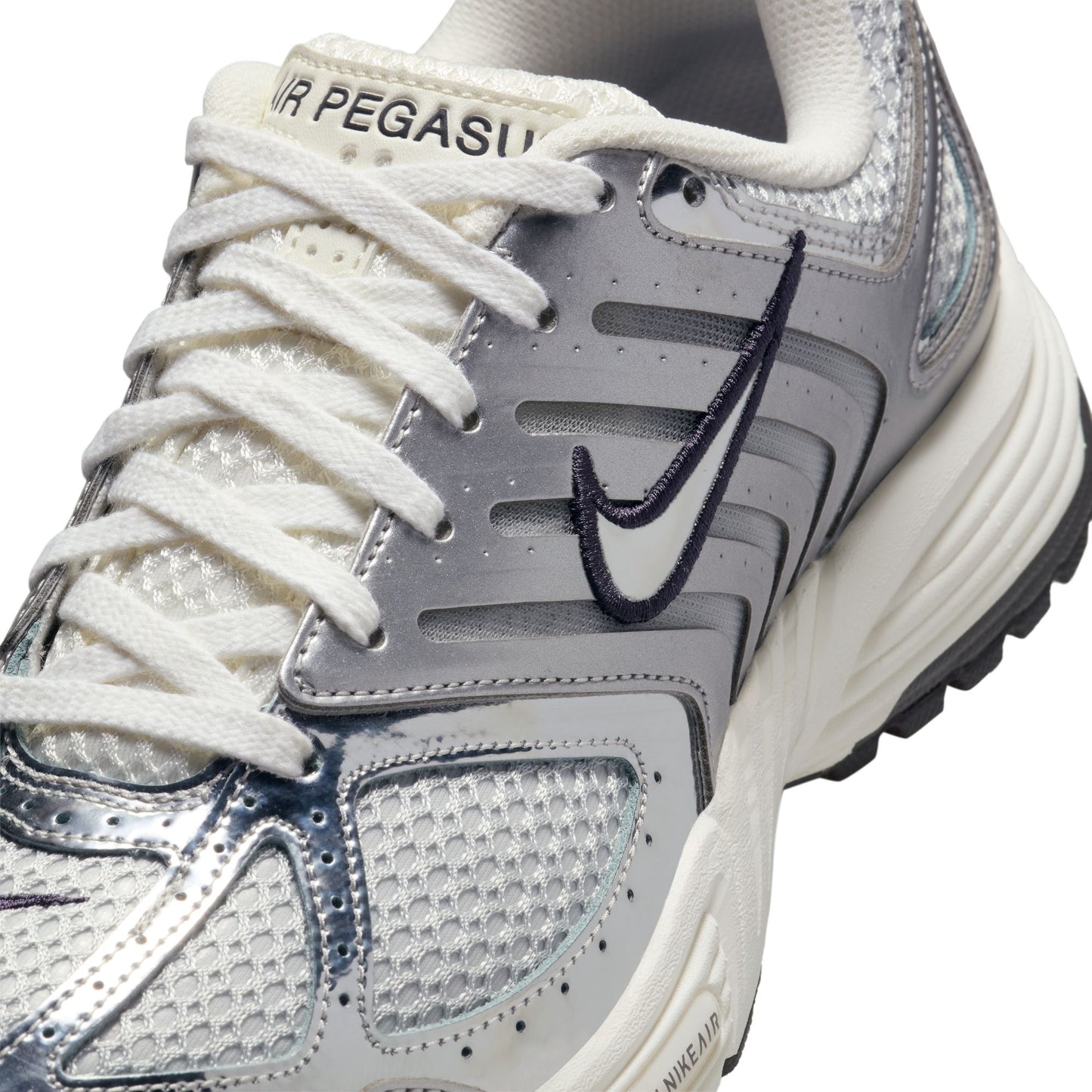 W Nike Air Pegasus 2005 "Chrome" - HJ7310-025