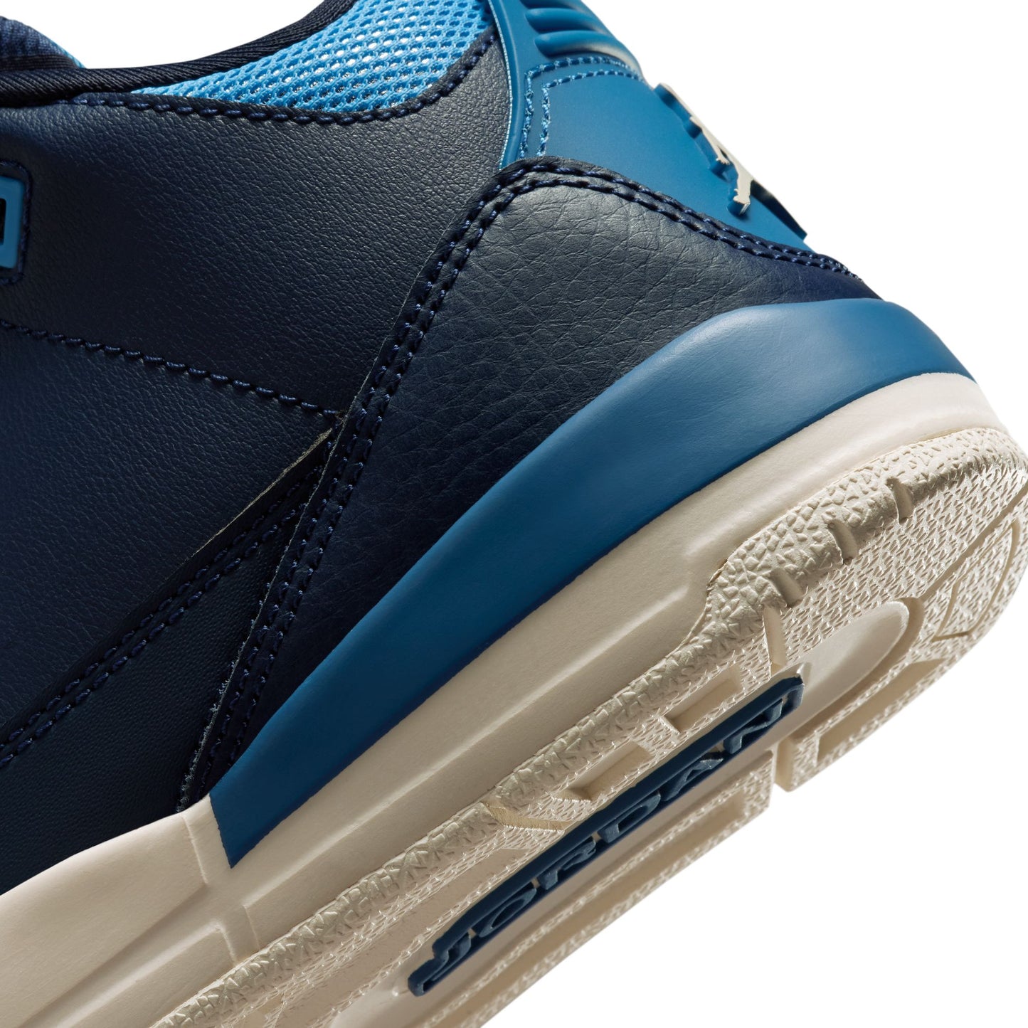 Jordan 3 Retro "Sports Renaissance" (PS) - HQ0783-400