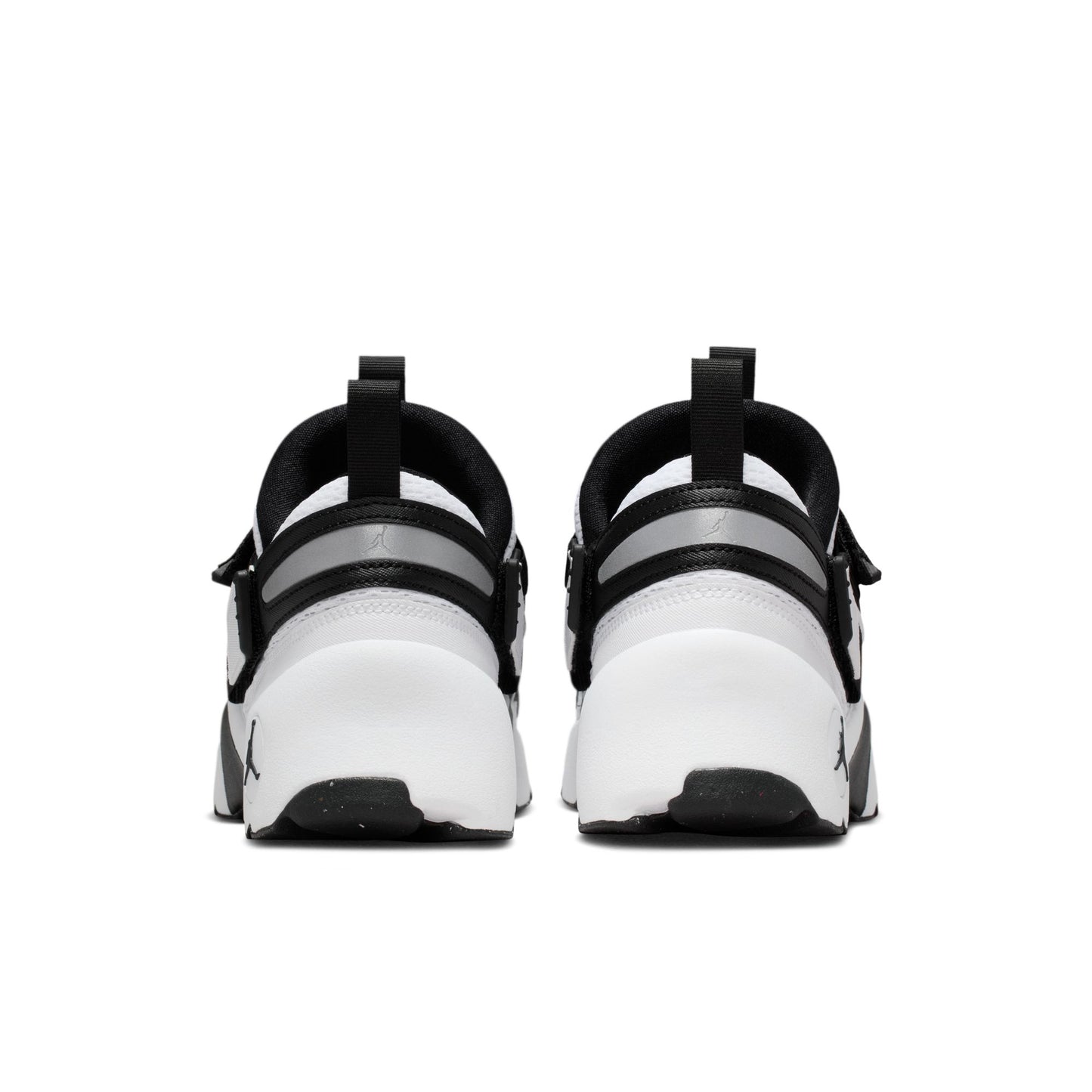 W Jordan Trunner LX - HQ2164-100