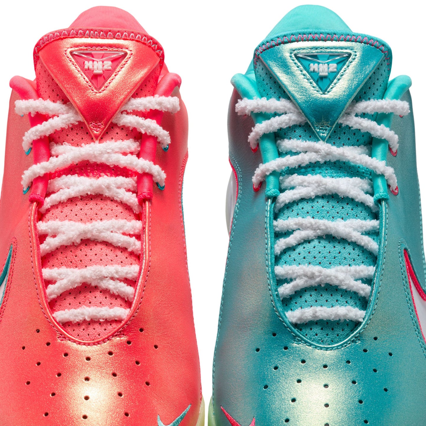 Nike Lebron XXII XMAS - HV5148-600