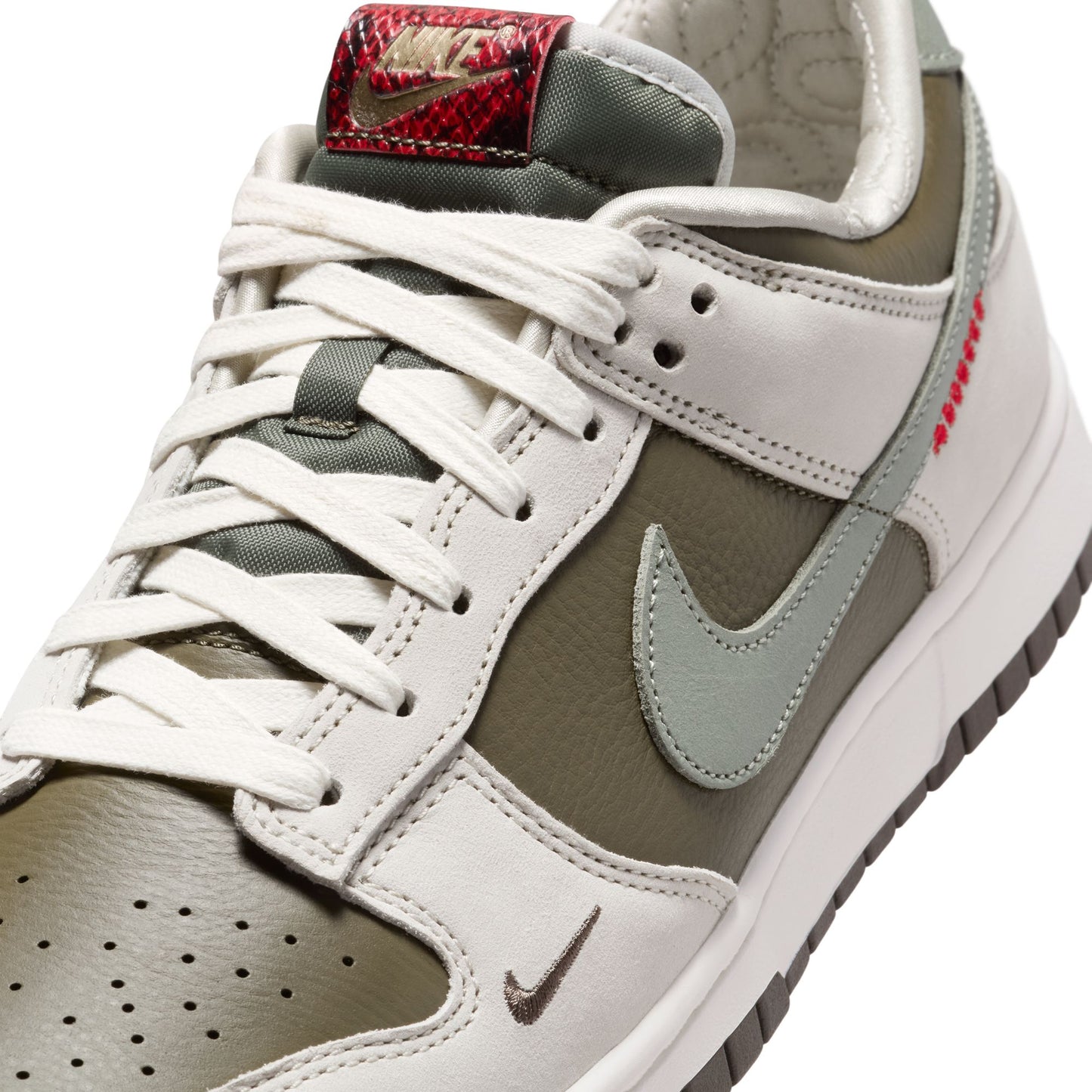 Nike Dunk Low Retro "Year of the Snake" - HV5980-231