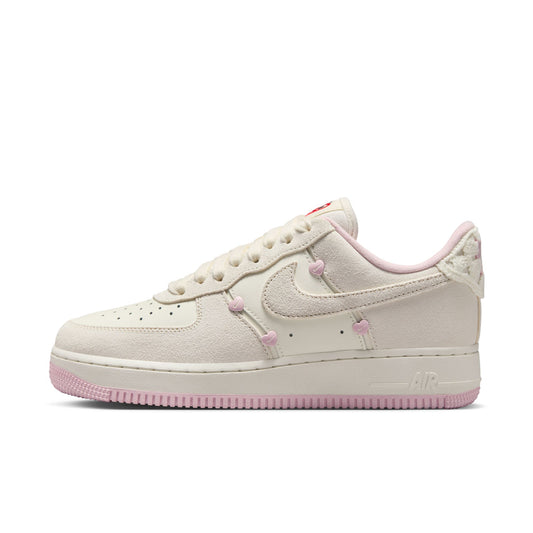 W Nike Air Force 1 '07 LX "Valentine's Day" - HV5992-111