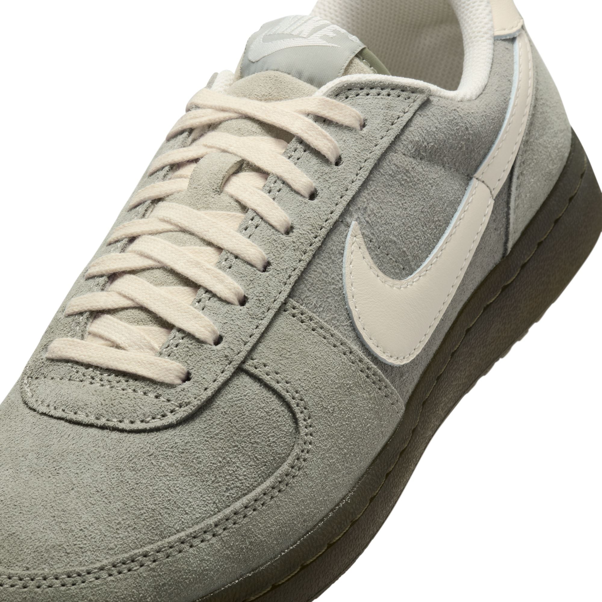 Nike Field General 