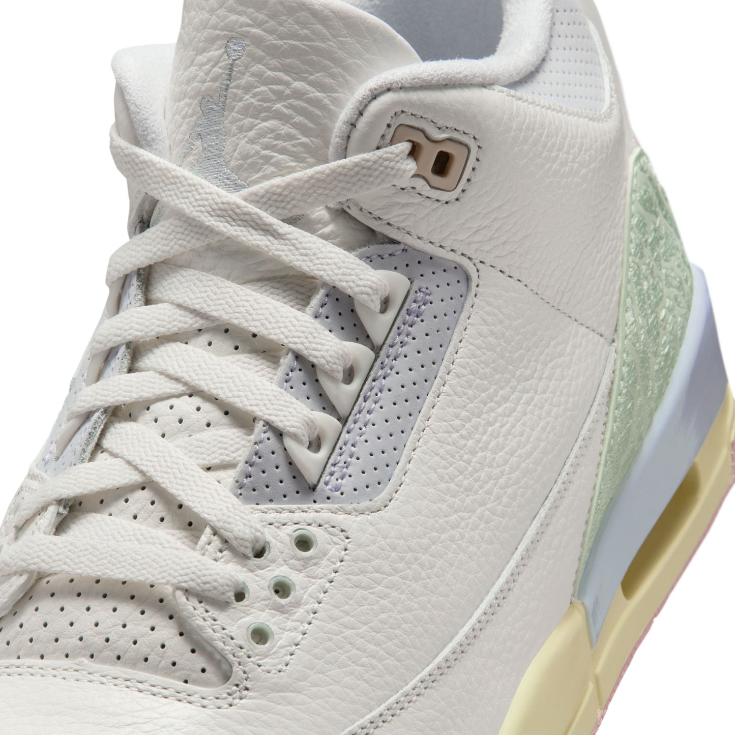 Air Jordan 3 Retro "Spring Is In The Air" - IF4396-100