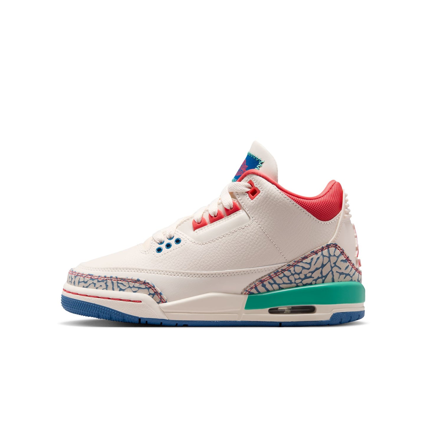 Air Jordan 3 Retro "Play Your Way" (GS) - IO2076-100