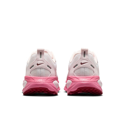 W Nike Vomero 18 - IQ9687-100