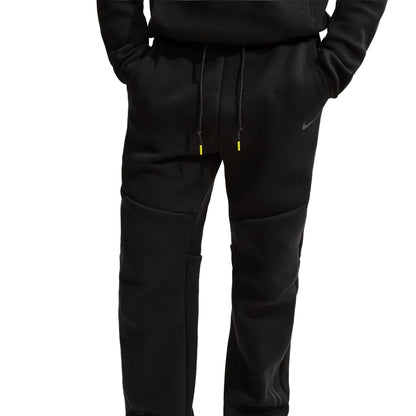 Nike Tech Pant (Black) - IZ3208-010