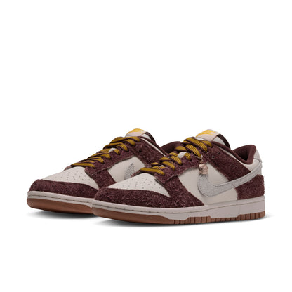 W Nike Dunk Low "Basketball Charm" - JA3772-658
