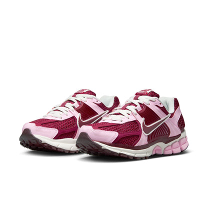W Nike Zoom Vomero 5 "Pink Foam/Team Red" - FN7196-663