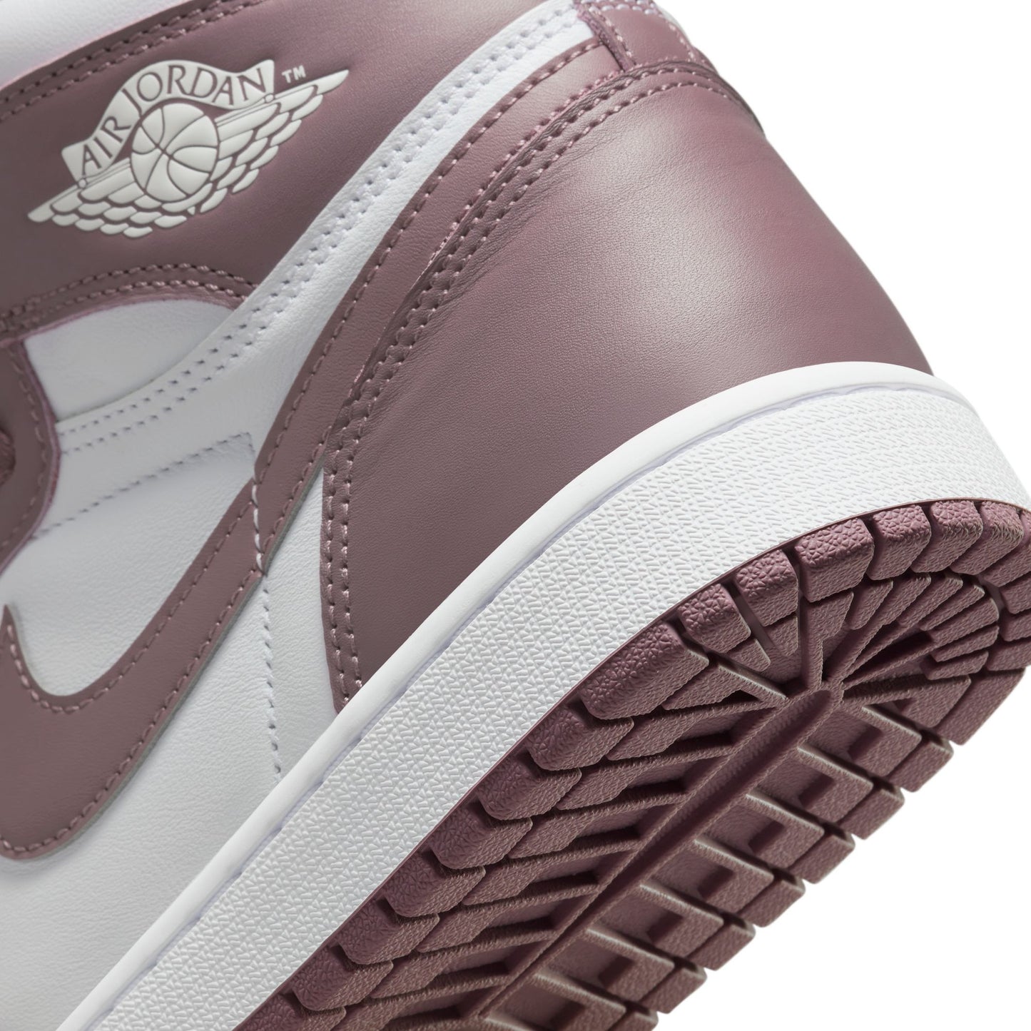 Air Jordan 1 Retro High OG "Mauve" - DZ5485-105